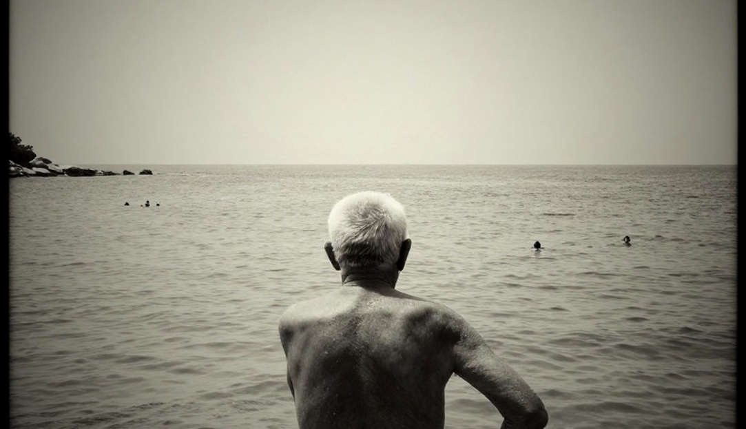 Chín mục phân tích, không một dữ kiện: vì sao hồ sơ rỗng vẫn có thể được xuất bản
