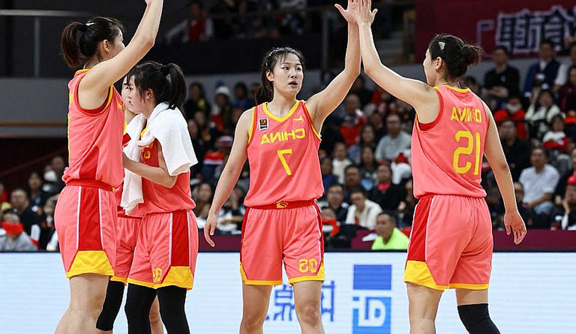 Bốn phút sau bàn gỡ: Công an Hà Nội thua Hà Nội FC ở chính khoảng trống cánh trái