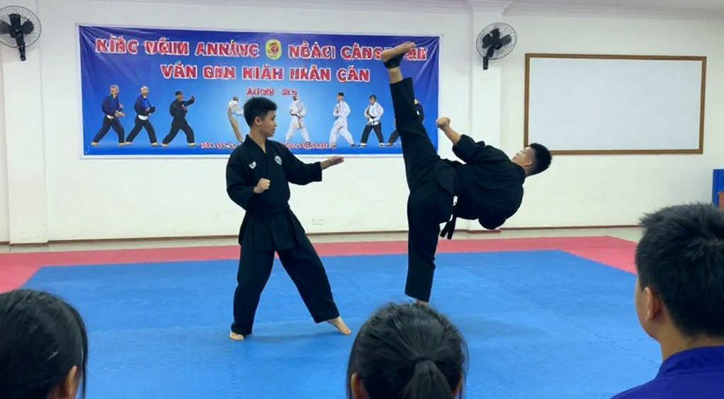 Võ thuật Việt Nam và gã khổng lồ ngủ quên giữa sàn đấu khu vực