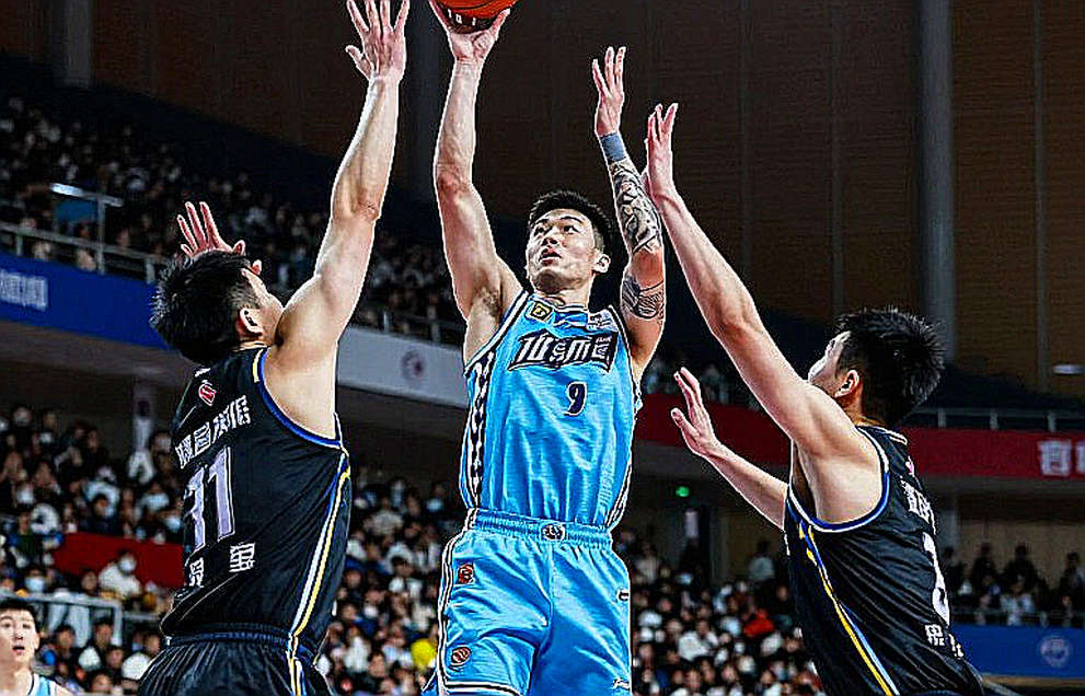 Lời Tim Cone vang trong đầu Sean Chambers khi FEU hạ gục UP