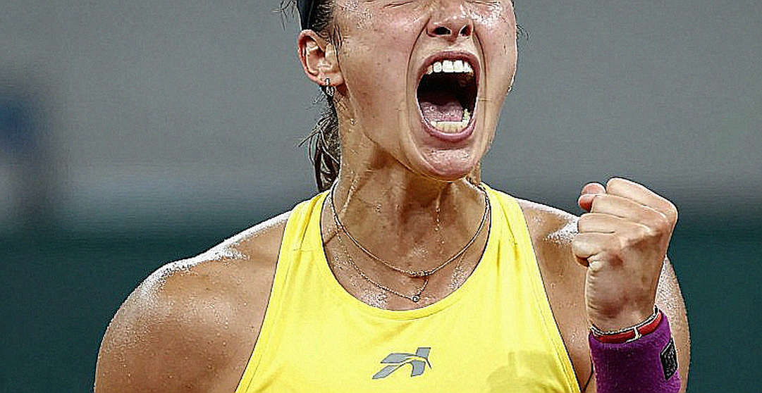 Từ cuốn sổ tay đến vần thơ tennis: Mary Carillo tỏa sáng trong đêm vinh danh tại Newport